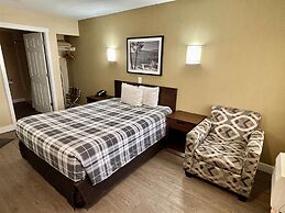 Rodeway Inn & Suites