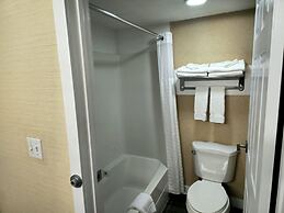 Rodeway Inn & Suites