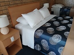 Macintyre Motor Inn