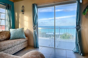 Gems at Paradise Beach Hotel