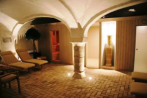 Dukes’ Arches – by Dukes’ Hotel Collection