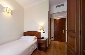 Lancaster Hotel