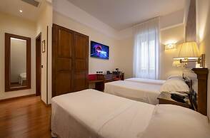 Lancaster Hotel
