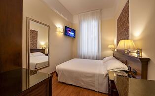 Lancaster Hotel