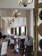 Amphitryon Hotel
