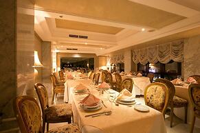 Hotel Nassim