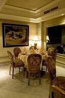 Hotel Nassim