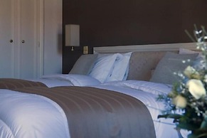 Hotel Nassim