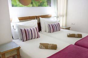 Coral Compostela Beach