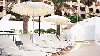 Coral Compostela Beach