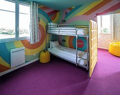 Explorers Hotel