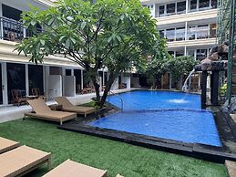 Green Garden Hotel