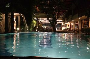 Green Garden Hotel