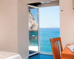 Alimuri Bay Resort