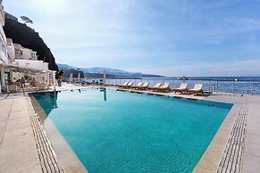 Alimuri Bay Resort