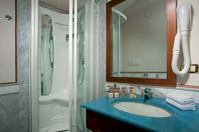Alimuri Bay Resort