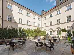 Mamaison Le Regina Boutique Hotel