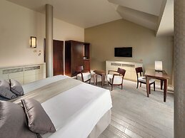 Mamaison Le Regina Boutique Hotel