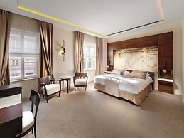 Mamaison Le Regina Boutique Hotel