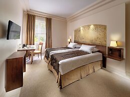 Mamaison Le Regina Boutique Hotel