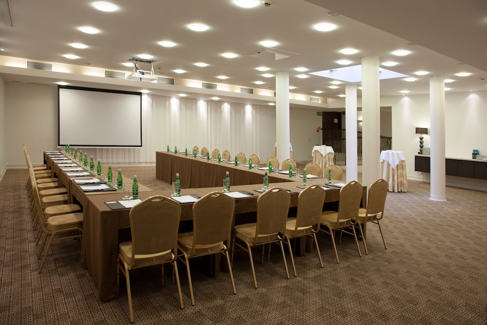 Mamaison Le Regina Boutique Hotel
