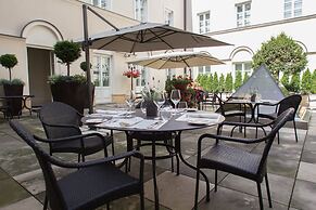 Mamaison Le Regina Boutique Hotel
