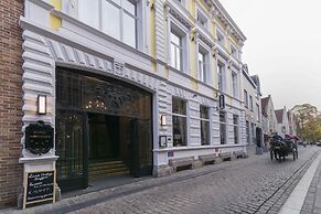 Dukes’ Academie – by Dukes’ Hotel Collection