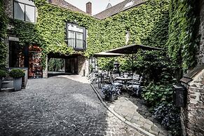 Hotel de Castillion
