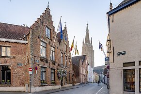 Hotel de Castillion