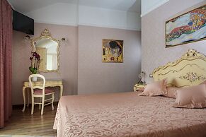 Hotel President