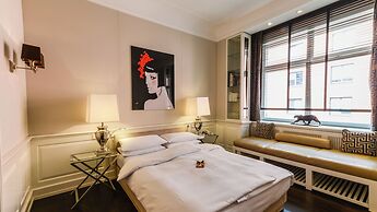 Opera Hotel