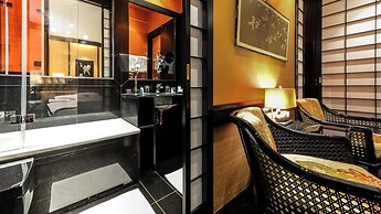 Opera Hotel