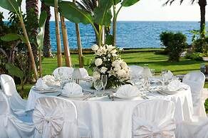 Constantinou Bros Athena Beach Hotel