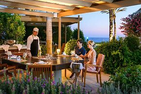 Constantinou Bros Athena Beach Hotel