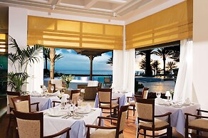 Constantinou Bros Athena Beach Hotel