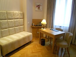 Maison Lutetia R