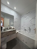 Maison Lutetia R