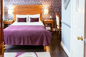 Pymgate Lodge Hotel