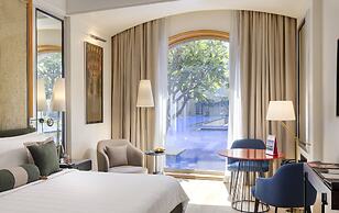 Trident, Gurgaon