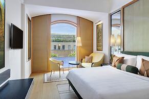 Trident, Gurgaon