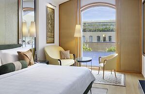 Trident, Gurgaon