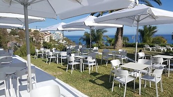 Aparthotel First Flatotel International