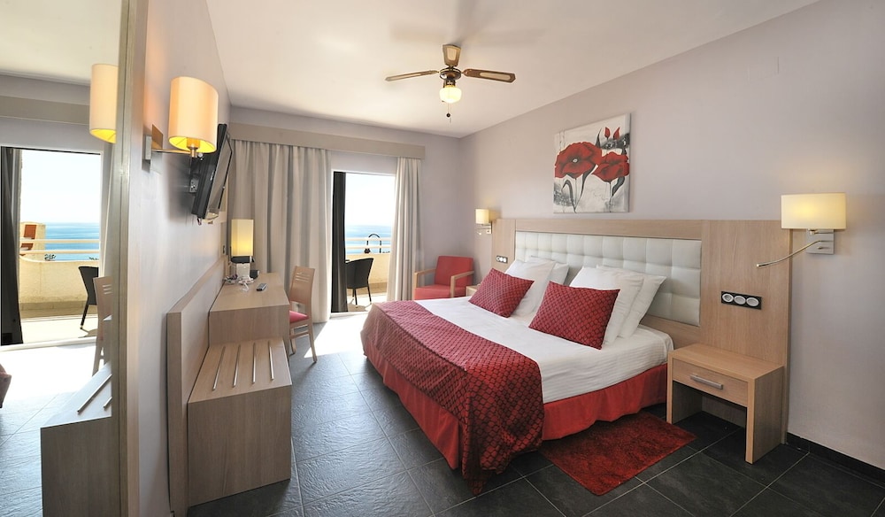 Hotel Salobreña Suites
