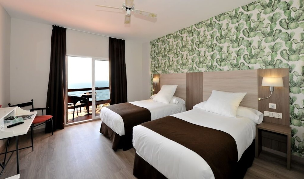 Hotel Salobreña Suites