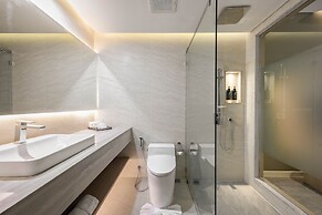 Amora Beach Resort Phuket