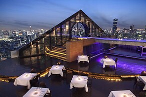 lebua at State Tower