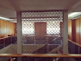 Hotel Mir Octavio