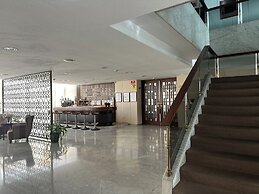 Hotel Mir Octavio