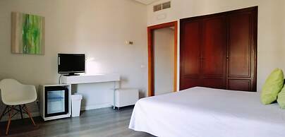 Hotel Mir Octavio