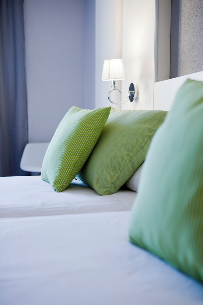 Hotel Mir Octavio